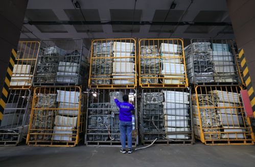 废旧家电何处去？正规企业“吃不饱”与小区游商生意忙的背后